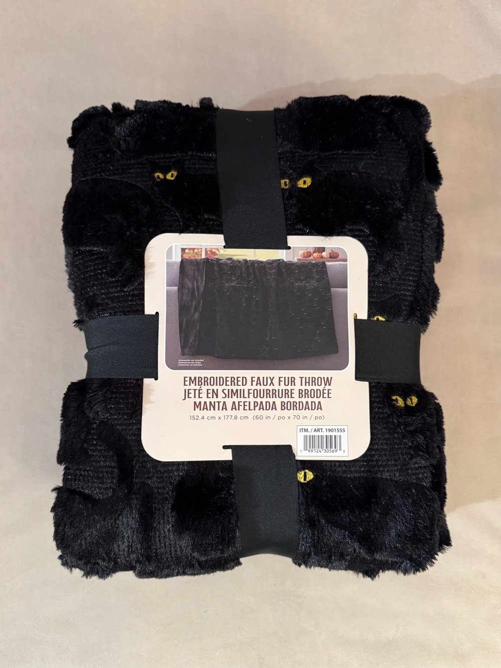 Costco Embroidered Black Cat Faux Fur Halloween Throw